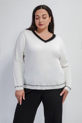 Джемпер белый с V-образным вырезом арт.3822